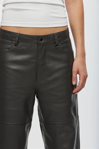 Oval Square, Time Leather Trousers, Asphalt